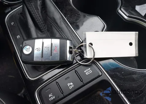 2015 Kia Sorento Limited V6 from USA, damaged, VIN 5XYKWDA7XFG579348